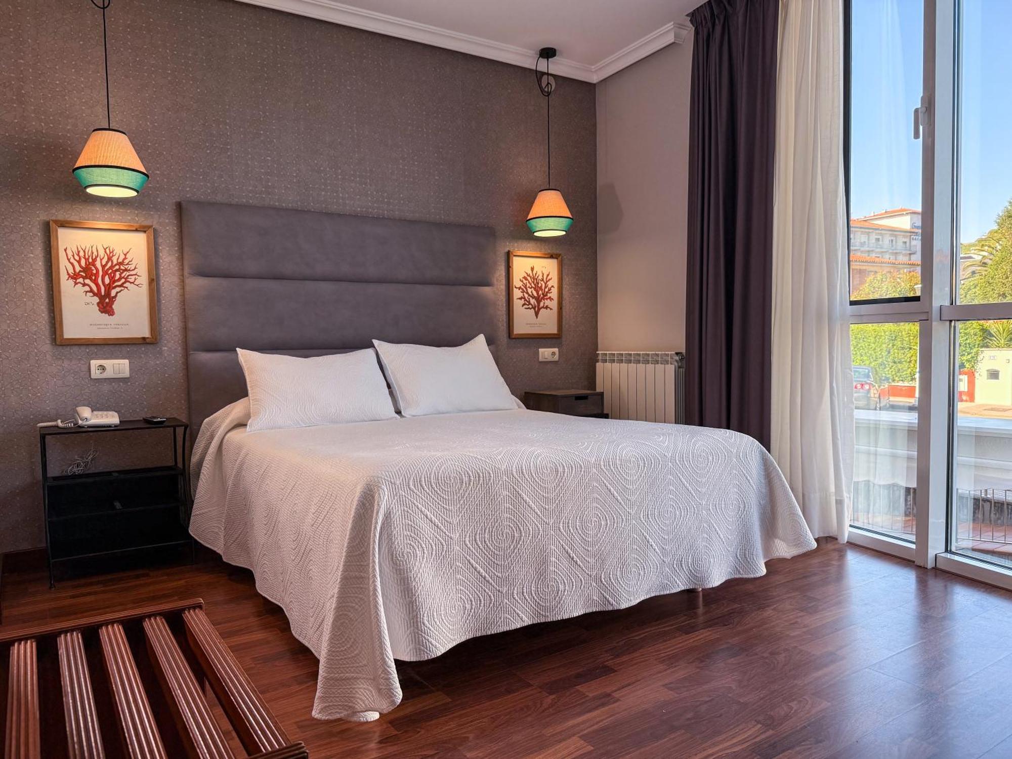 Hotel Verdemar Рибадеселья Экстерьер фото